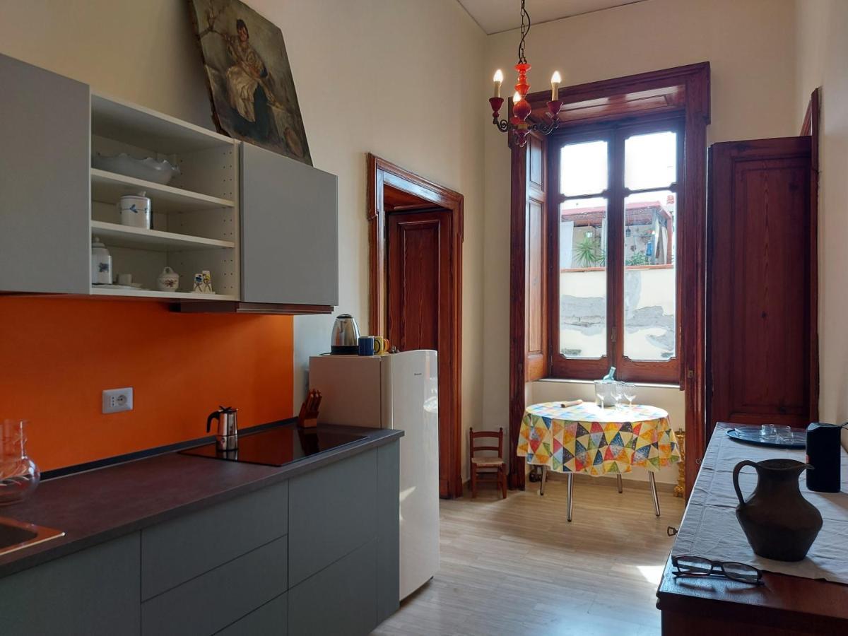 La Stanza Di Zoe Della Luna D'Irene Naples Exterior photo